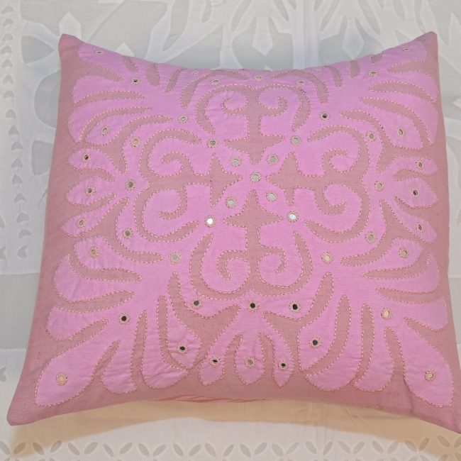 Product_-Cushion-Cover-Code_-TAHFCC-7-FRL_APP-MRR_PNK-650x650