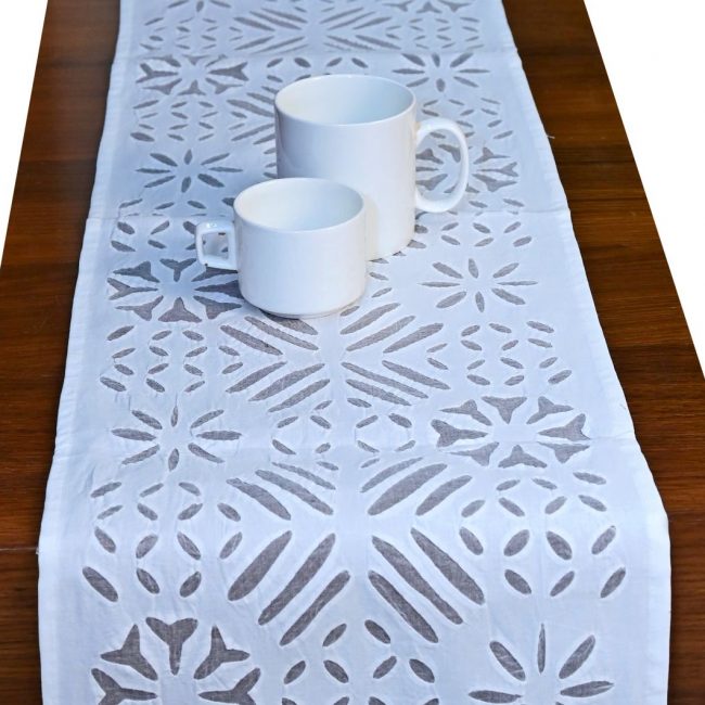 Product_-Table-Runner-Code_-TAHFTR-5-FRL_APP_WHT-650x650